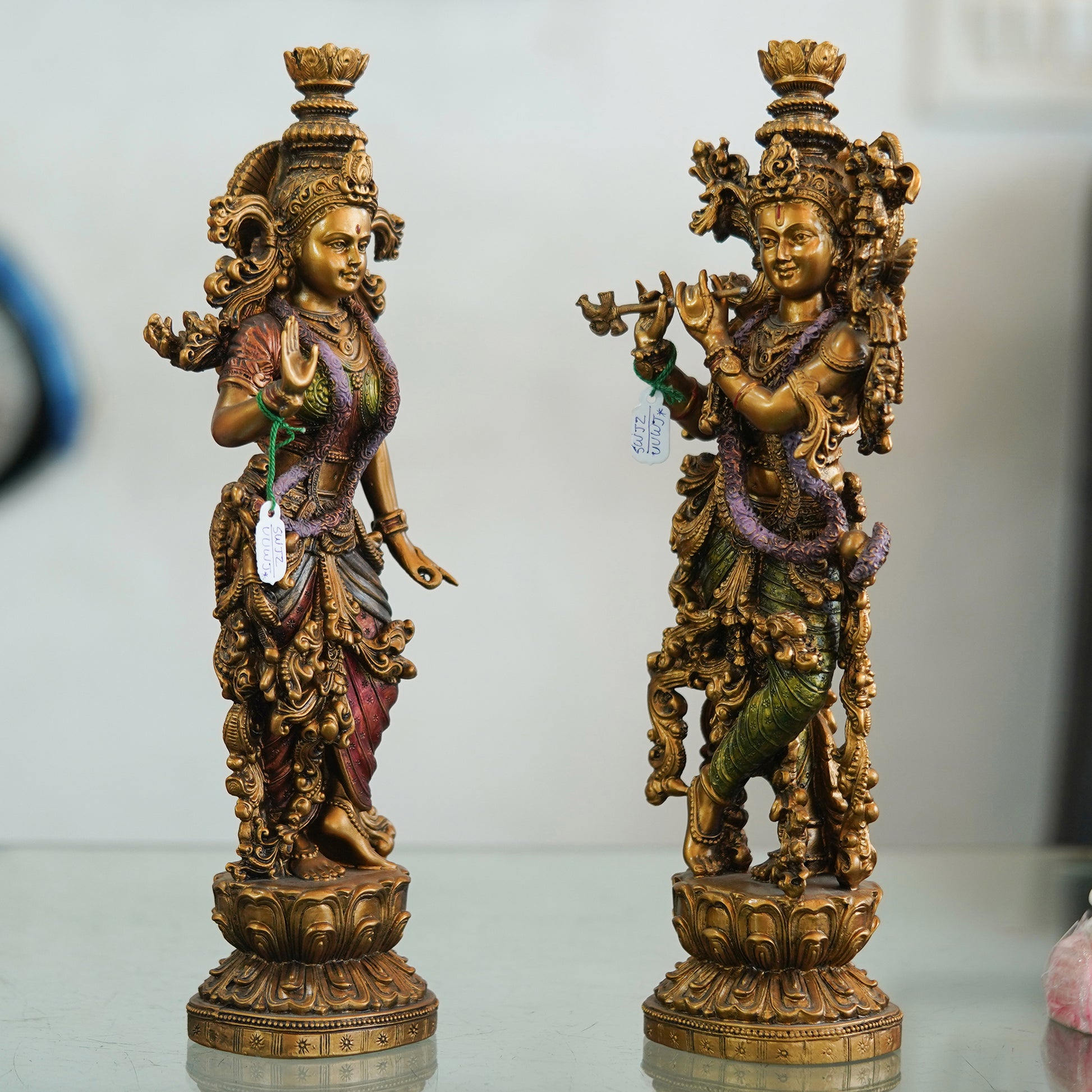 Deveie Crafts Resin Radha Krishna Statue - Divine Love Sculpture - Deveie