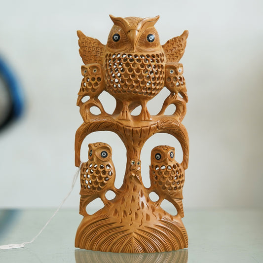 Deveie Crafts Harmonious Wooden Owl Family Sculpture: Crafted Elegance Depicting Unity and Wisdom in Nature's Embrace - Deveie
