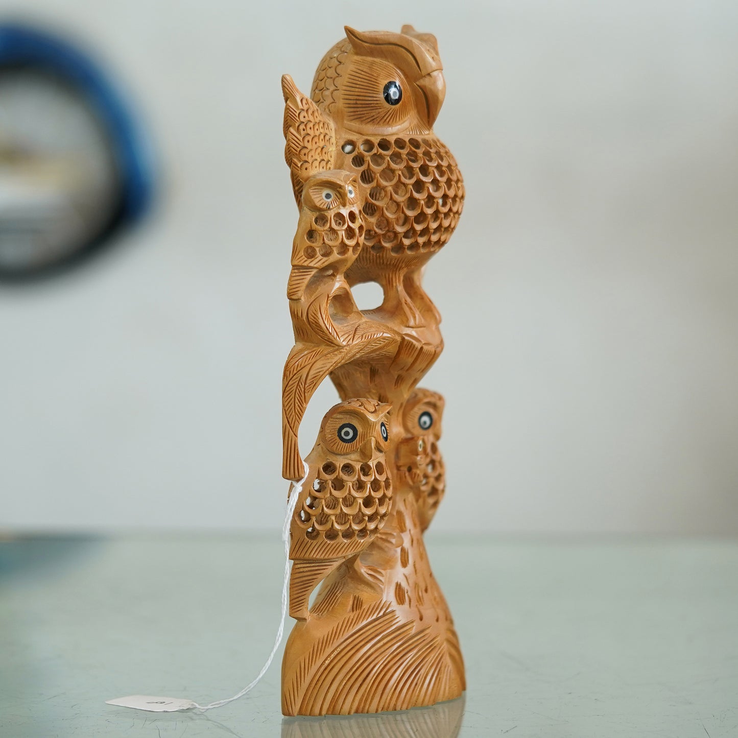Deveie Crafts Harmonious Wooden Owl Family Sculpture: Crafted Elegance Depicting Unity and Wisdom in Nature's Embrace - Deveie