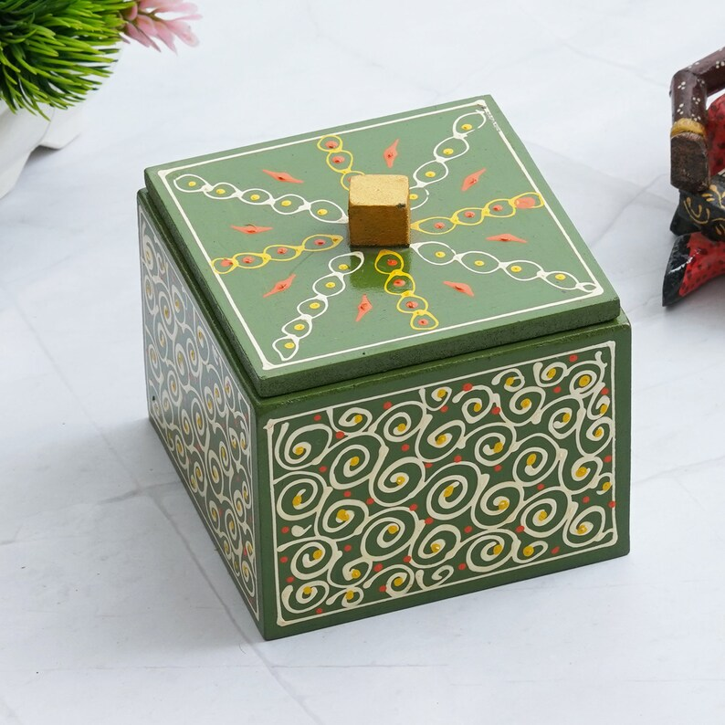 Wooden Dry Fruit Box for home decor, Handpainted snack box, chocolate box, Indian spice box, chocolate gift box, Handmade Gifts for her - Deveie